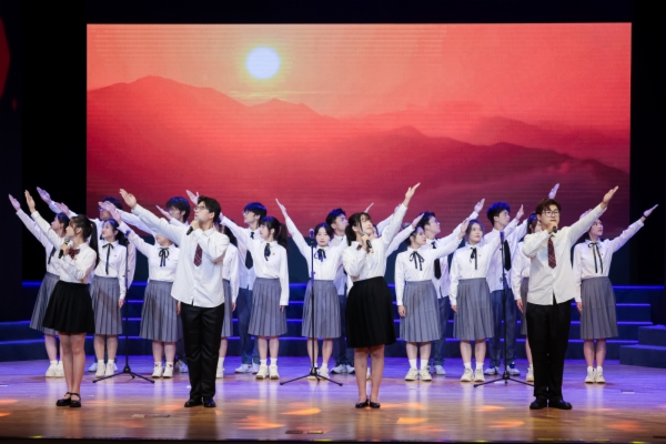 6jrYbAlWoaiiICjs.jpg 6jrYbAlWoaiiICjs.jpg