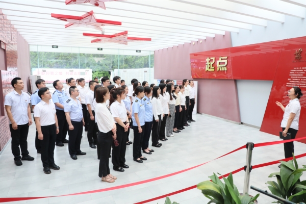 参观照片1.JPG