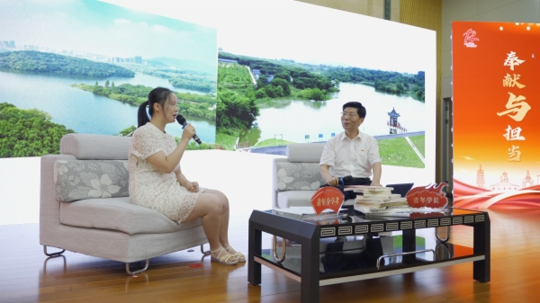 2.2-孙区长与许思渊.png 2.2-孙区长与许思渊.png