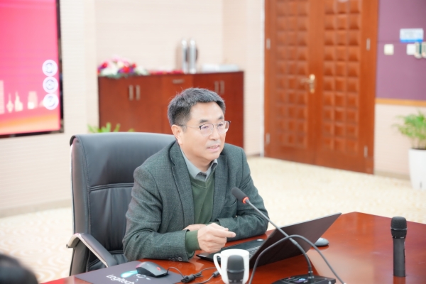 党课1.jpg 党课1.jpg